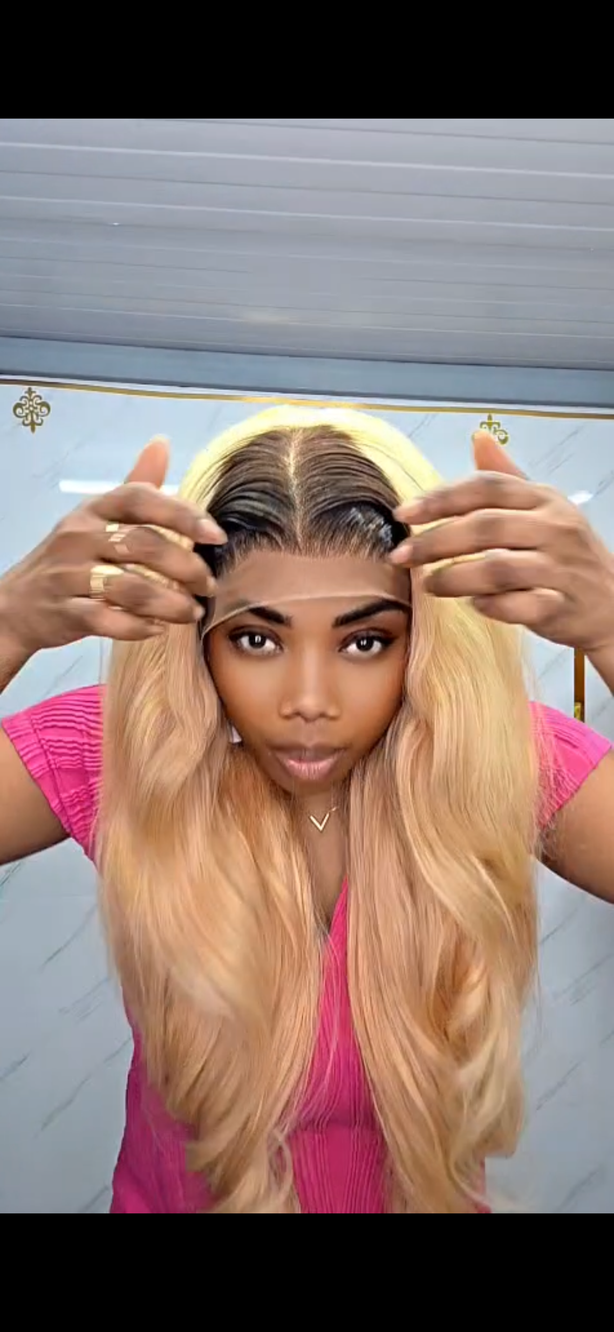 Raw Donor blonde 32inch 13x4 full frontal lace SDD Vietnamese natural wavy Wig with 13x4 full frontal Glueless Lace 100% Human Hair for Natural Lookl