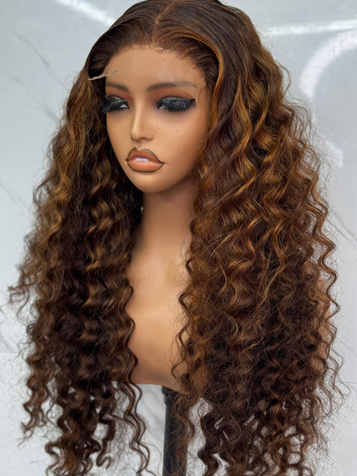 Luxe SDD Wigs 26” Brown Piano Ombre Curls 5x5 Glue-less Closure Lace Front 100% Human Hair Soft Comfortable for Daily Wear Natural Look